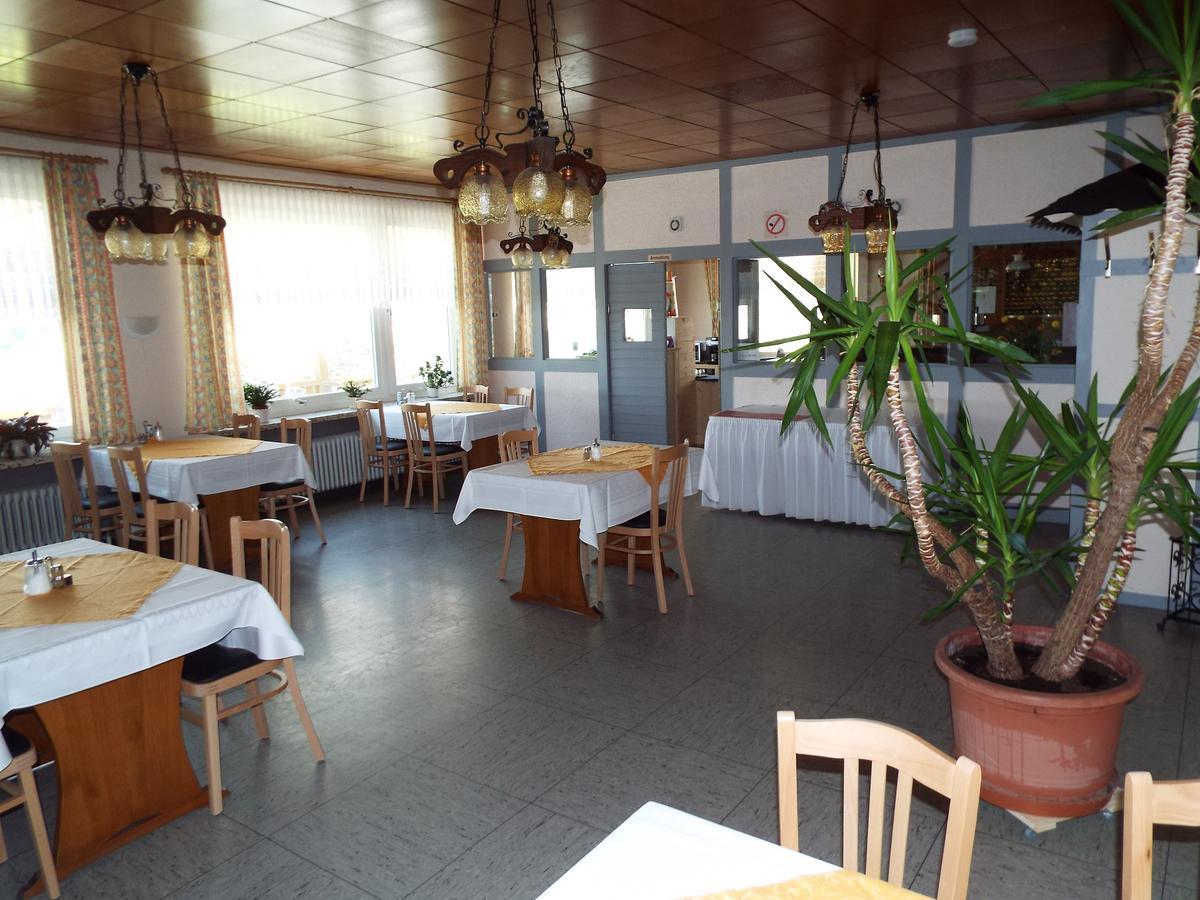 Hotel Garni Zum Reinhardswald Gewissenruh Exterior photo