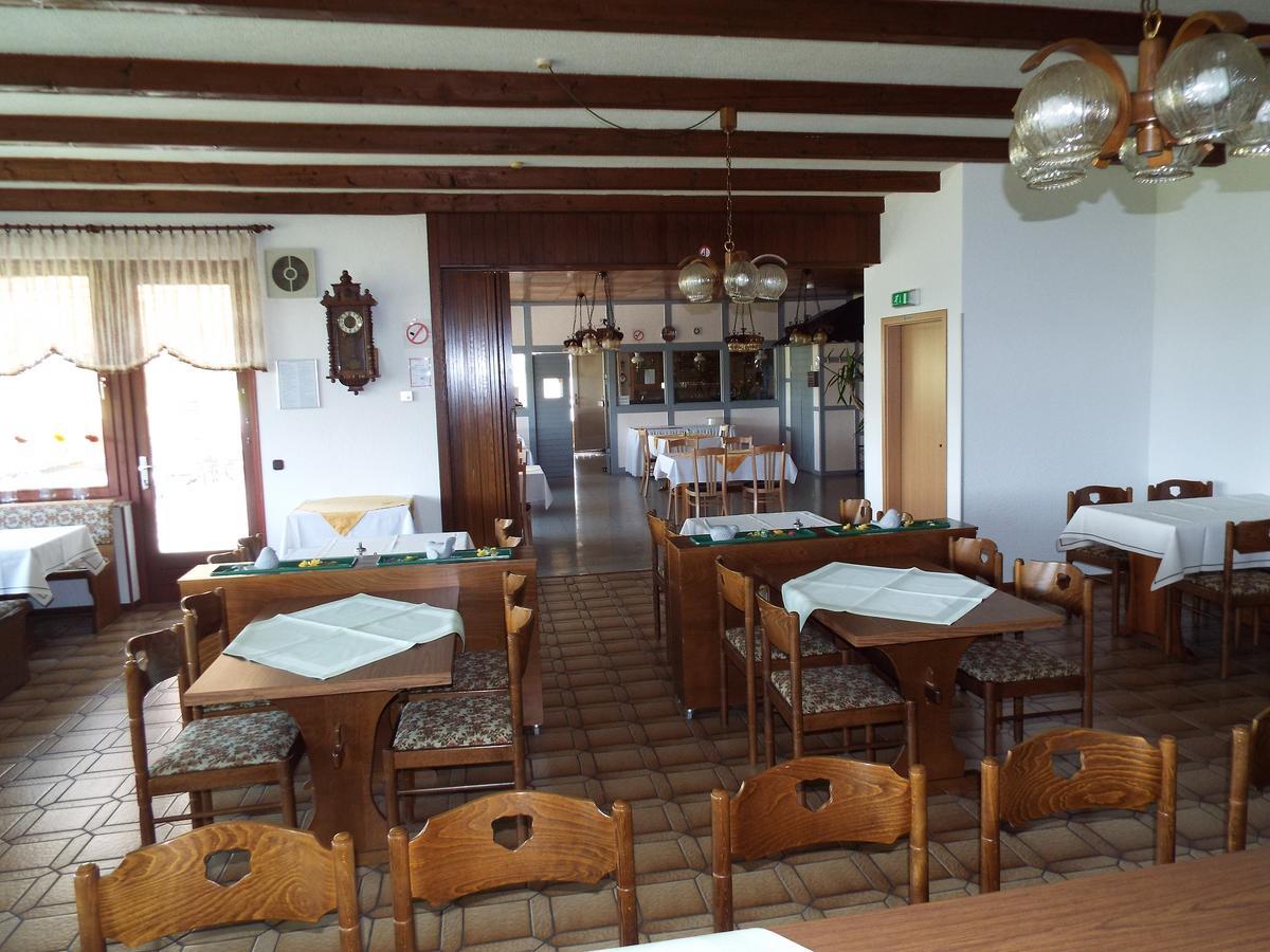 Hotel Garni Zum Reinhardswald Gewissenruh Exterior photo